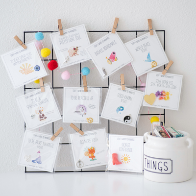 BUILD A MANIFEST BOX FOR YOUR BESTIE!